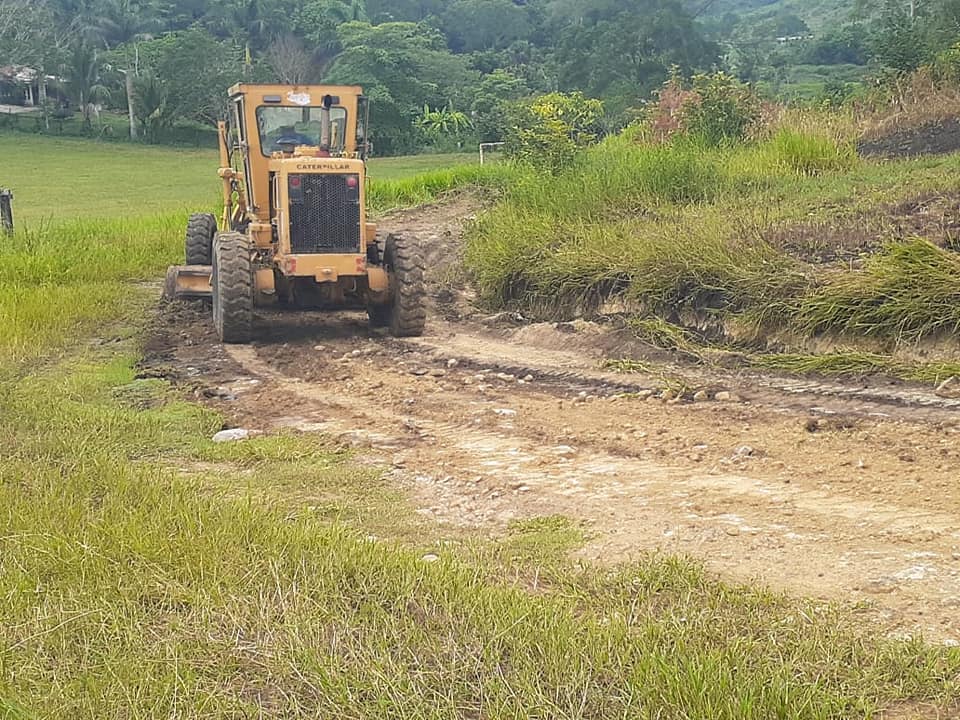 Ozuluama: Avance de la rehabilitación de calles en los Zavales