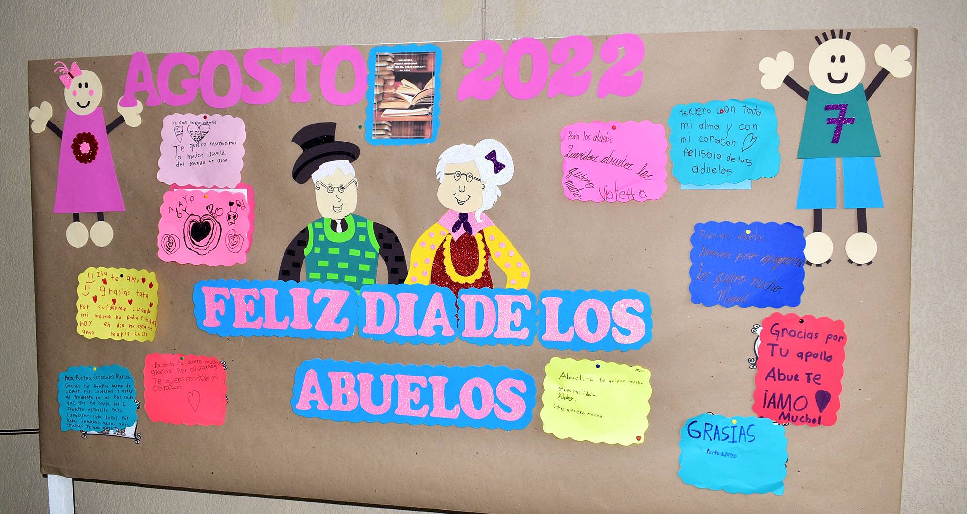 Naranjos: Día de los abuelos en la biblioteca