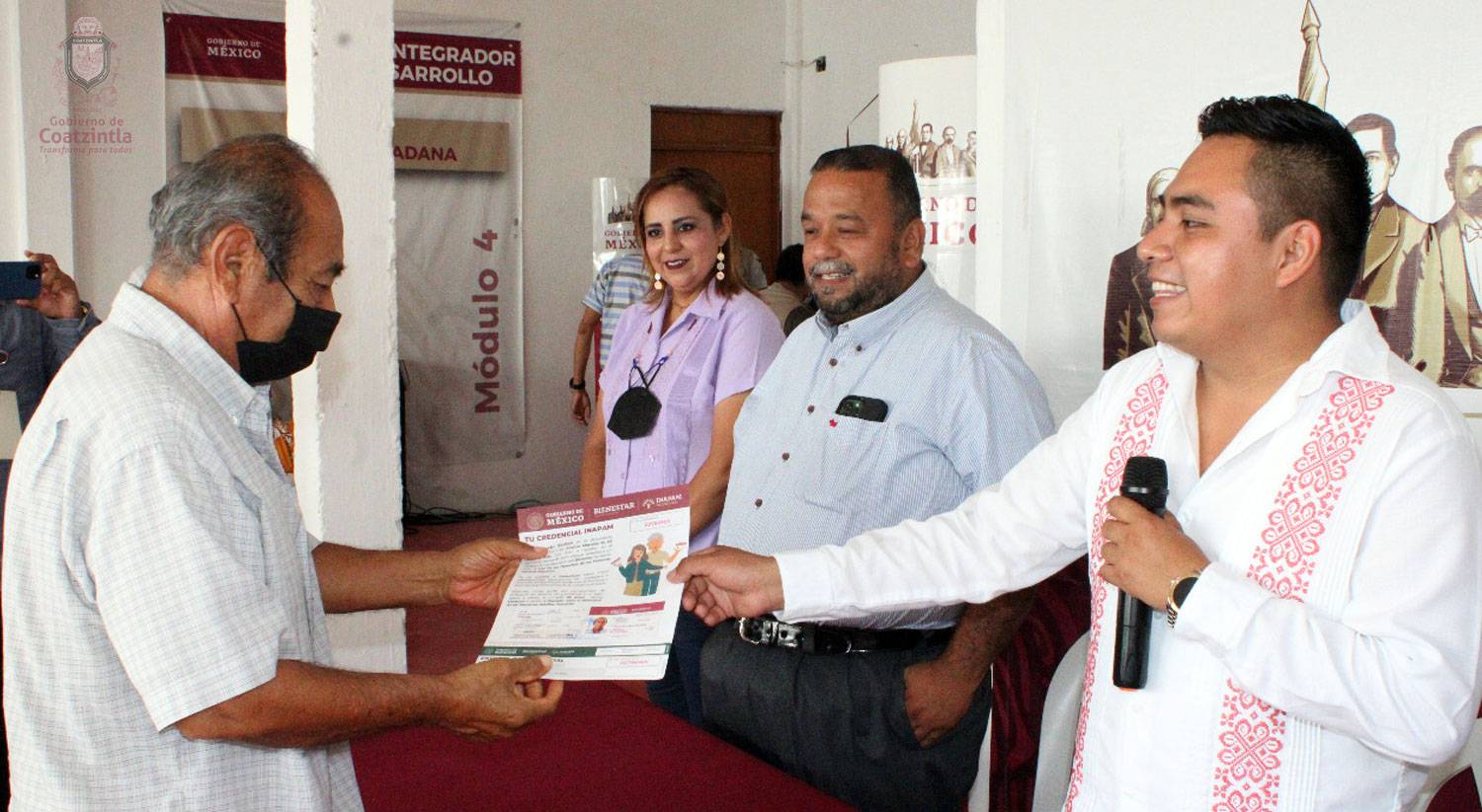 Coatzintla: Entrega de las primeras tarjetas del INAPAM 2022