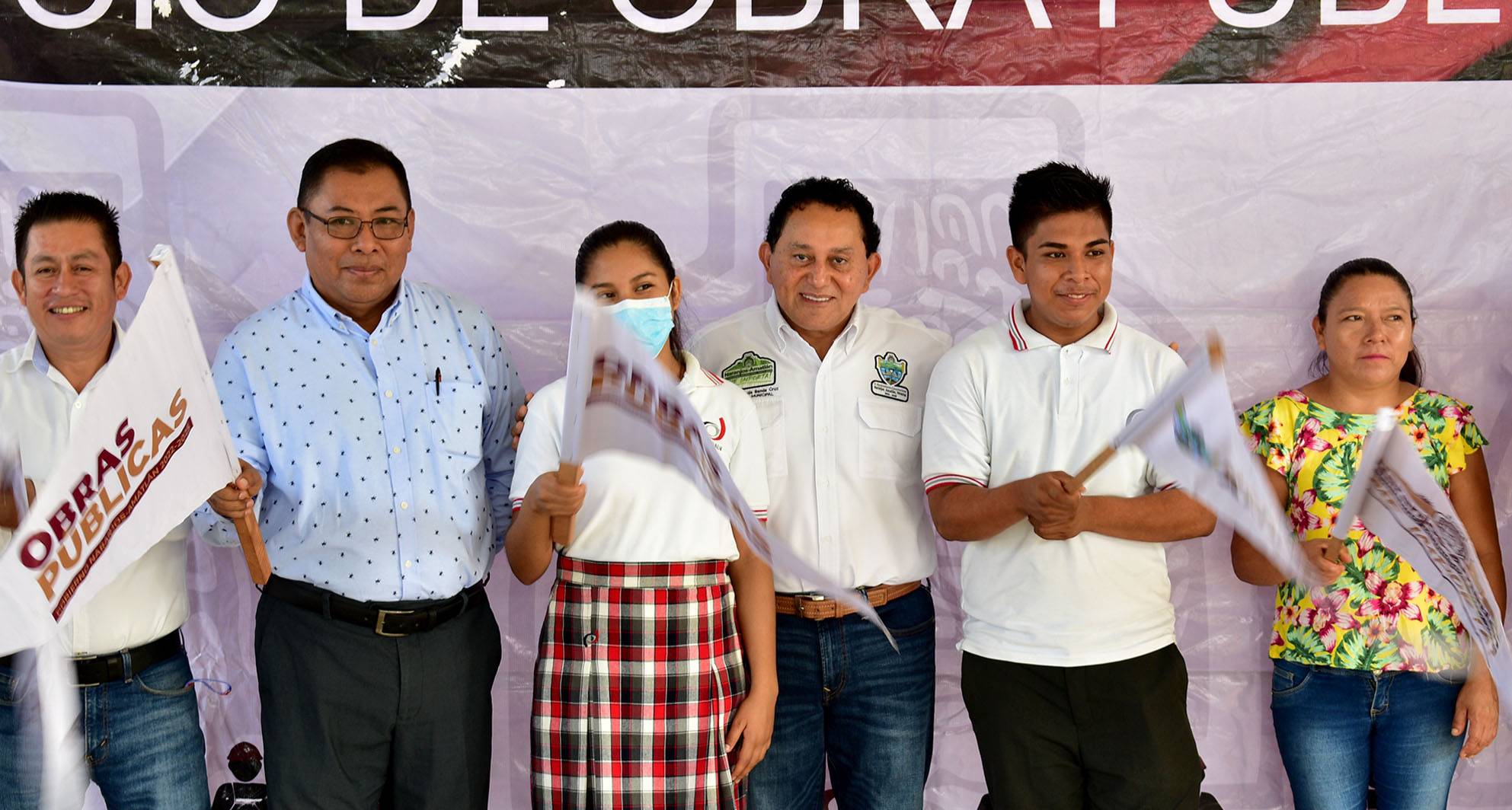 Naranjos: Alcalde pone en marcha la construcción de barda perimetral en el bachillerato