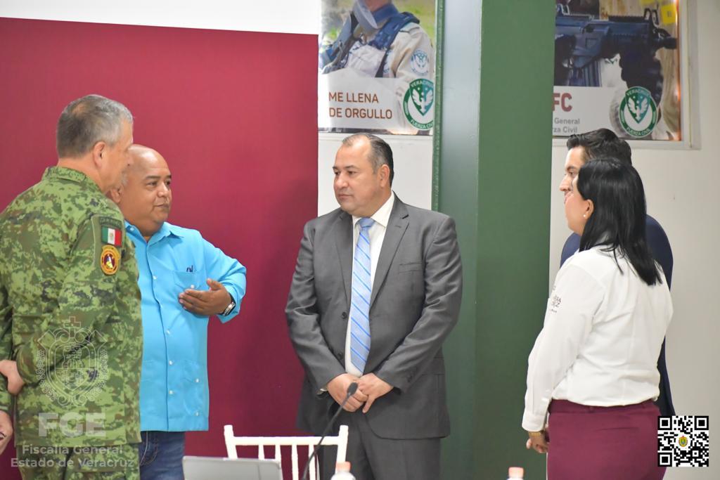 FGE expuso 4 mandamientos judiciales, 1 detención en flagrancia y localización de una persona