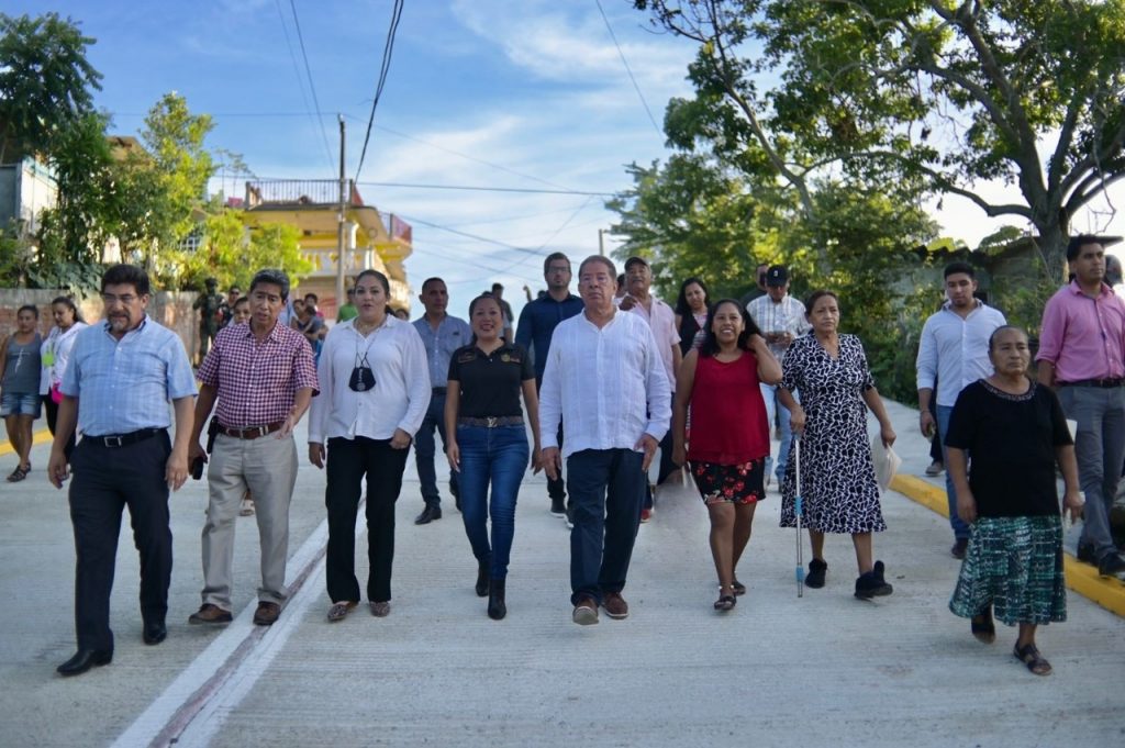 Tuxpan: Avanza la transformación de la colonia Rafael Hernández Ochoa