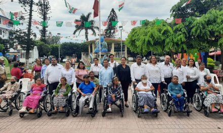 DIF de Tecolutla hace la segunda entrega de apoyos funcionales