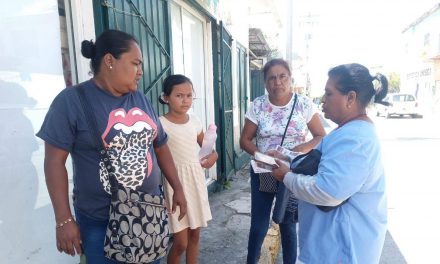 Tamiahua: Entrega de material informativo sobre los servicios del gobierno municipal