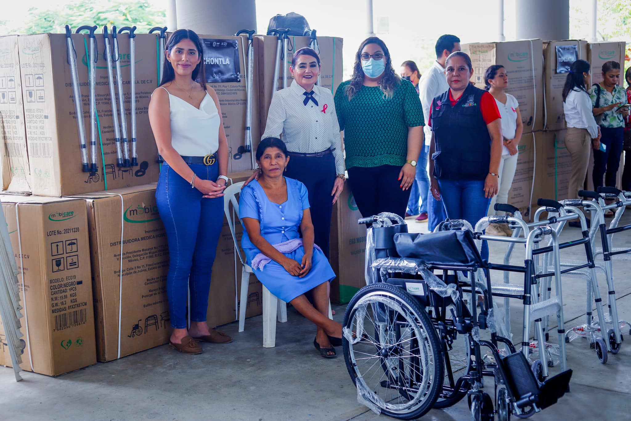 Chontla: Entrega de aparatos funcionales para familias de Veracruz Norte