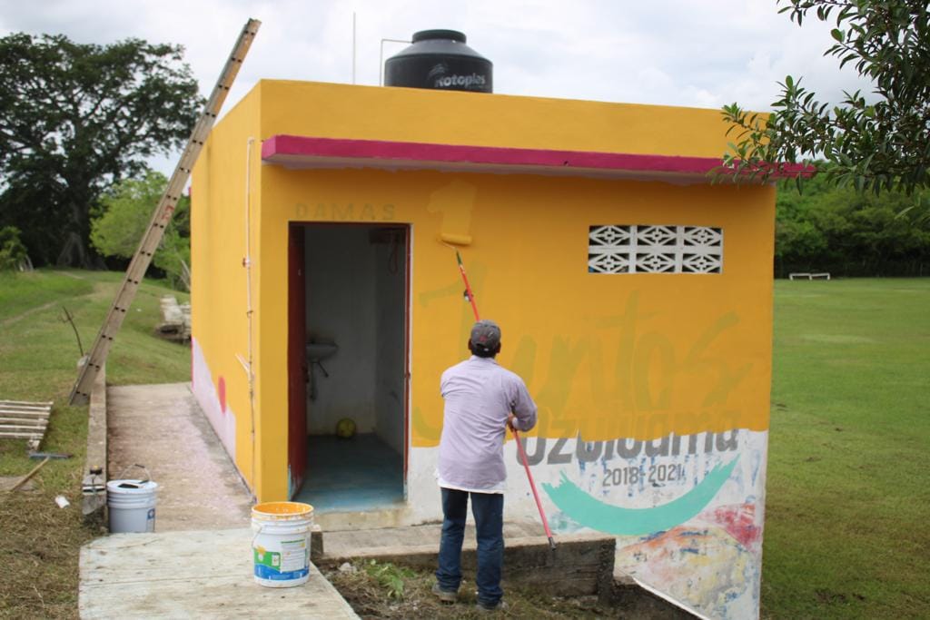 Ozuluama: Rehabilitación del campo deportivo 5 de mayo