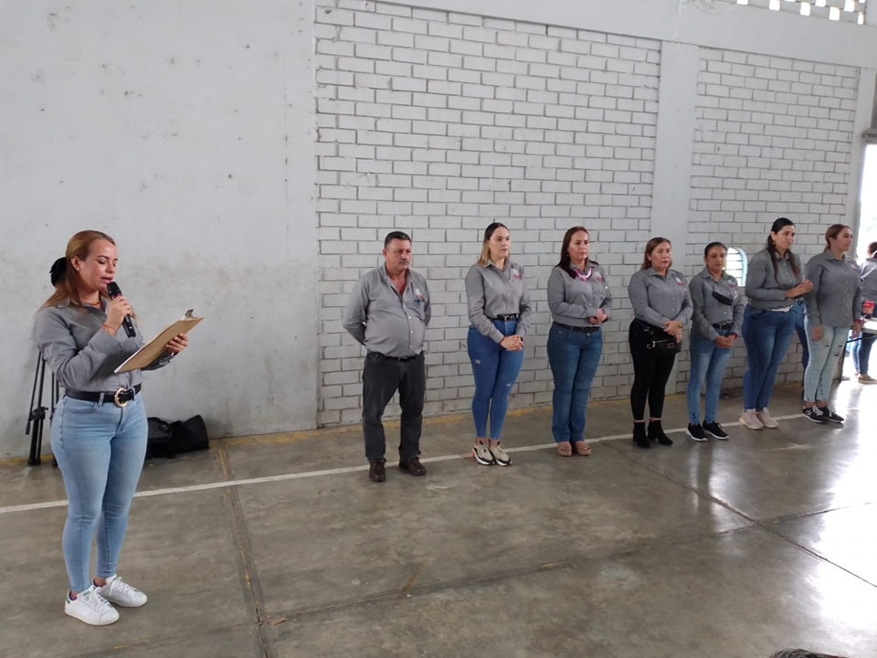 Ozuluama: Reunión con docentes y padres de familia