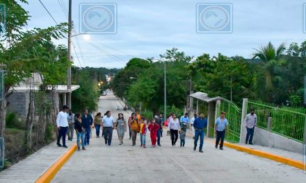 Tantoyuca: Avanzan trabajos en la pavimentación de más calles