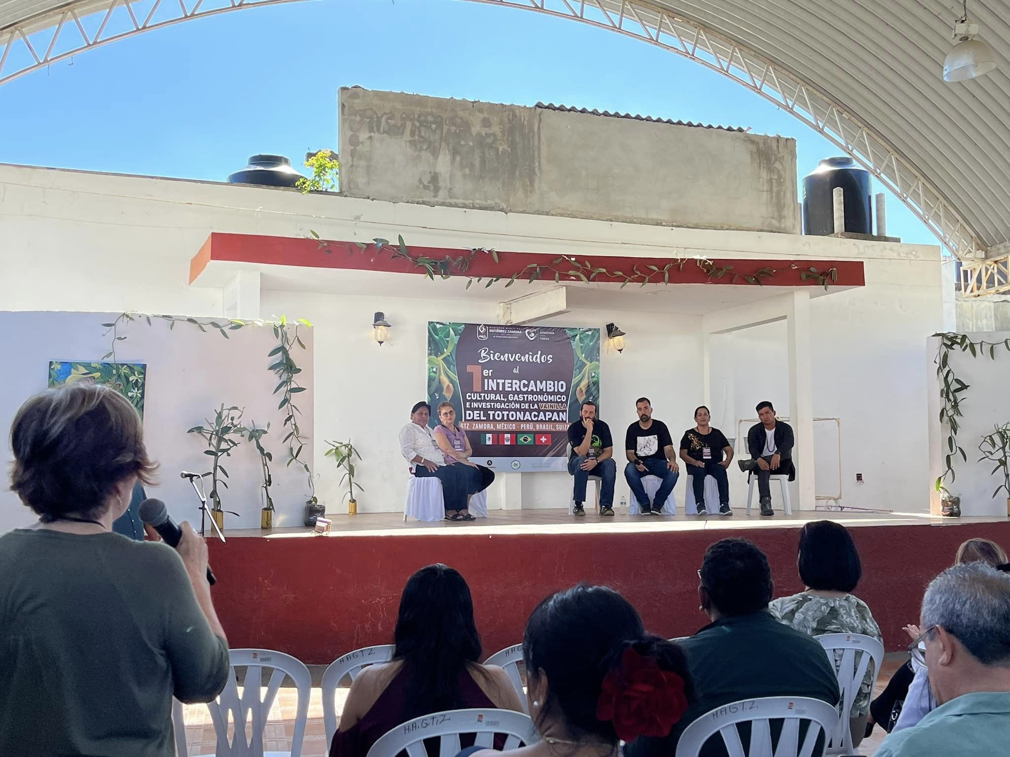 Gutiérrez Zamora: 1er Intercambio cultural, gastronómica e investigación de la vainilla del Totonacapan