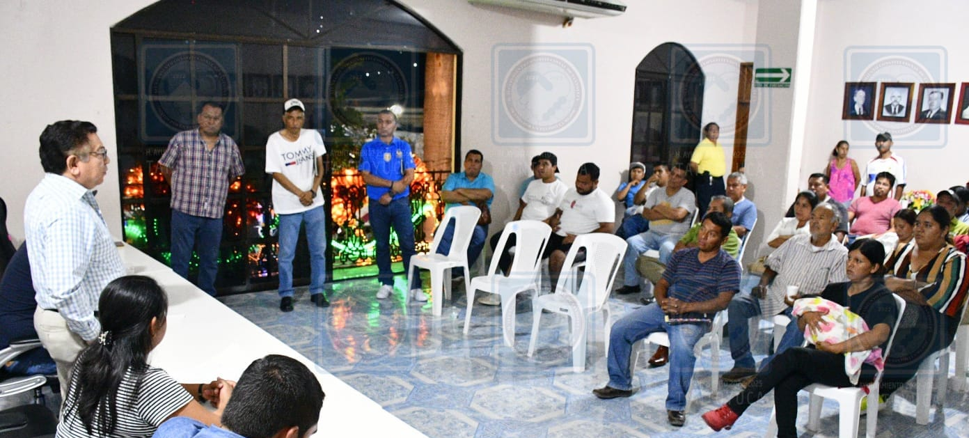 Tantoyuca: Gobierno municipal cumple con representantes de cuadrillas con entrega de incentivos