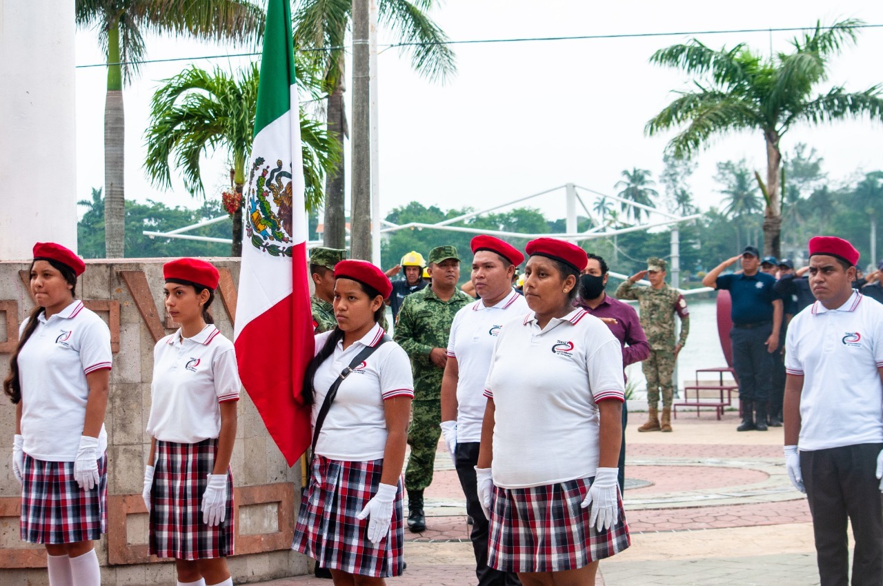 Tuxpan: Realizan acto cívico por el Día Mundial de la Ciencia para la Paz y el Desarrollo