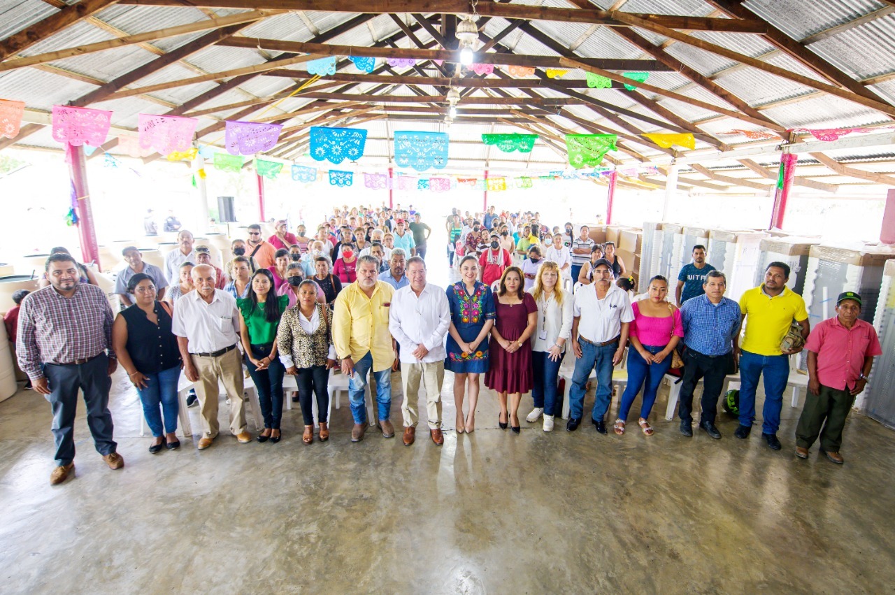 Familias vulnerables recibieron apoyos del Programa Desarrollo a la Vivienda y la Comunidad