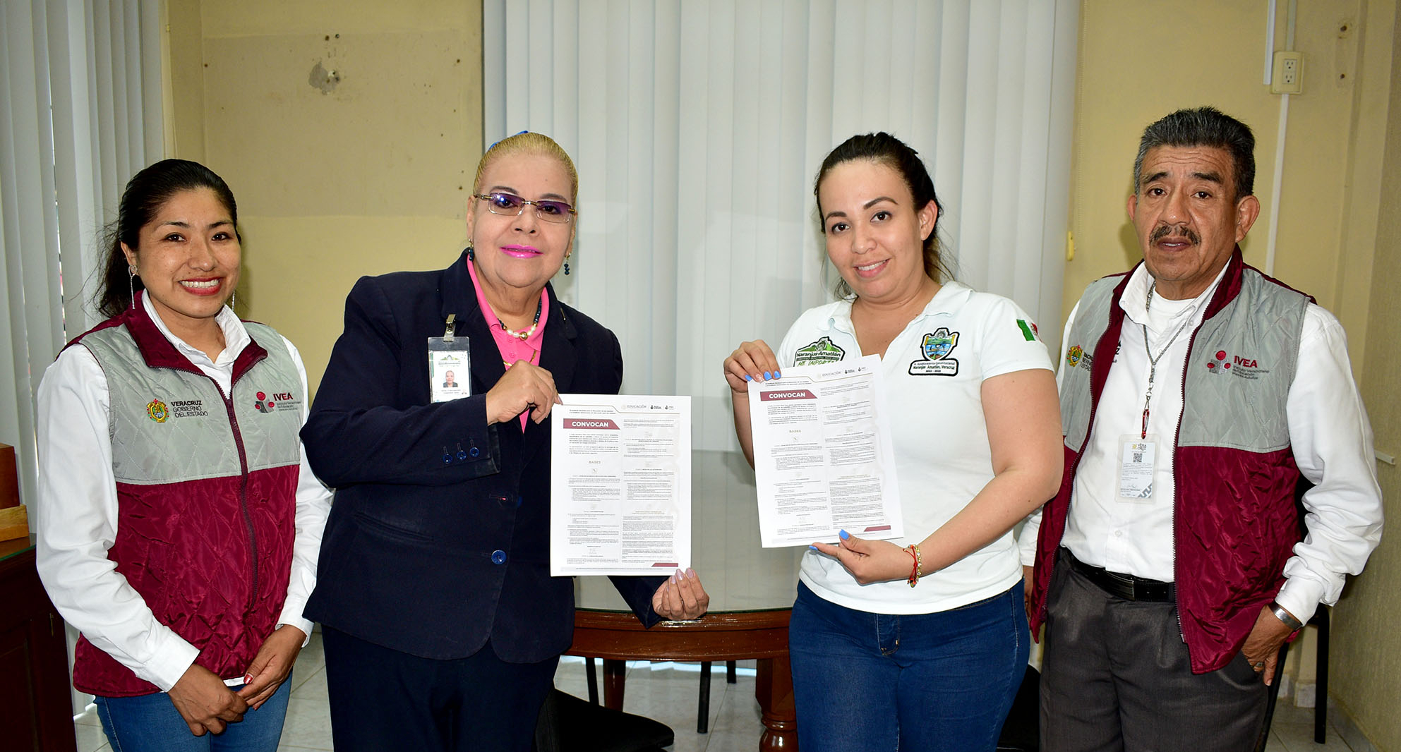 Ayuntamiento de Naranjos Amatlán firma convenio con IVEA