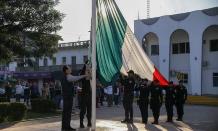 Martínez de la Torre: Activo cívico por la promulgación de la Constitución Política de los Estados Unidos Mexicanos