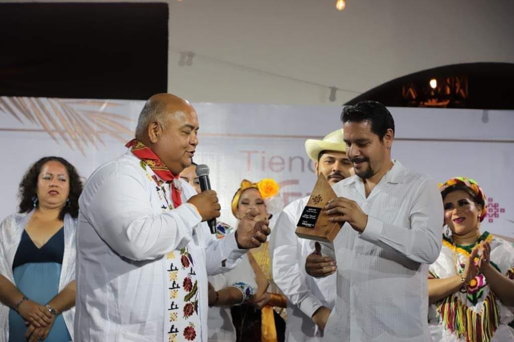 Ozuluama: Festejo del segundo aniversario de la tienda veracruz