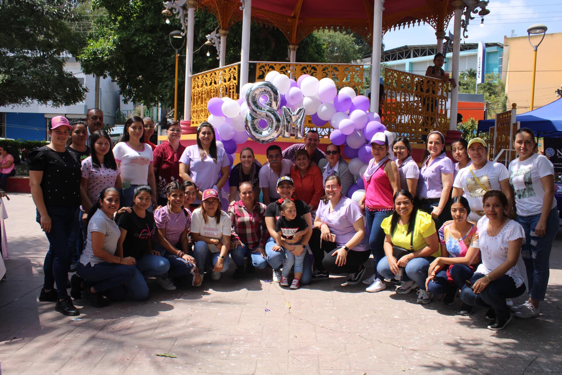 Ozuluama: Mercadito de mujeres emprendedoras en el municipio