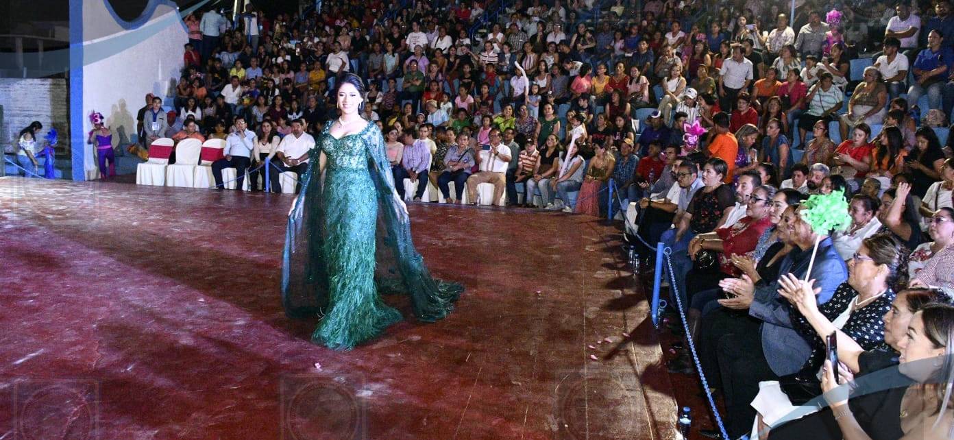Tantoyuca: Esplendorosa coronación de Paola 1ra. reina de la Expo Feria en su edición 49