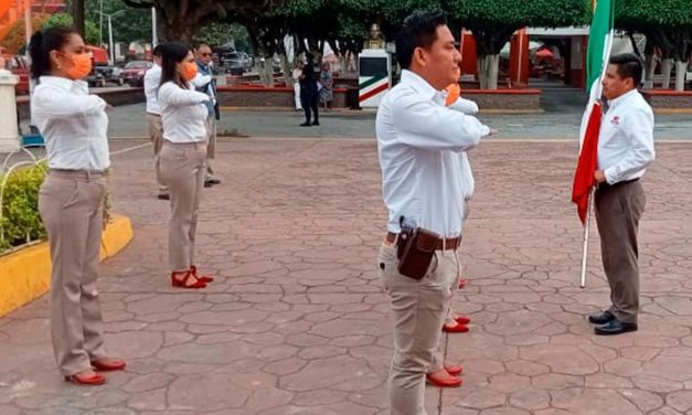 Tepetzintla: Lunes cívico