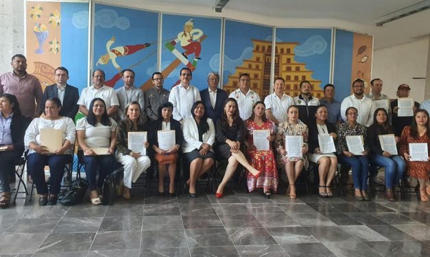 Martínez de la Torre: Gestiona Rodrigo Calderón obras para el mejoramiento de la vivienda