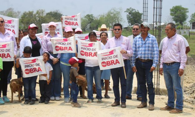 Ozuluama: Banderazo de la galera pública en Estribillo