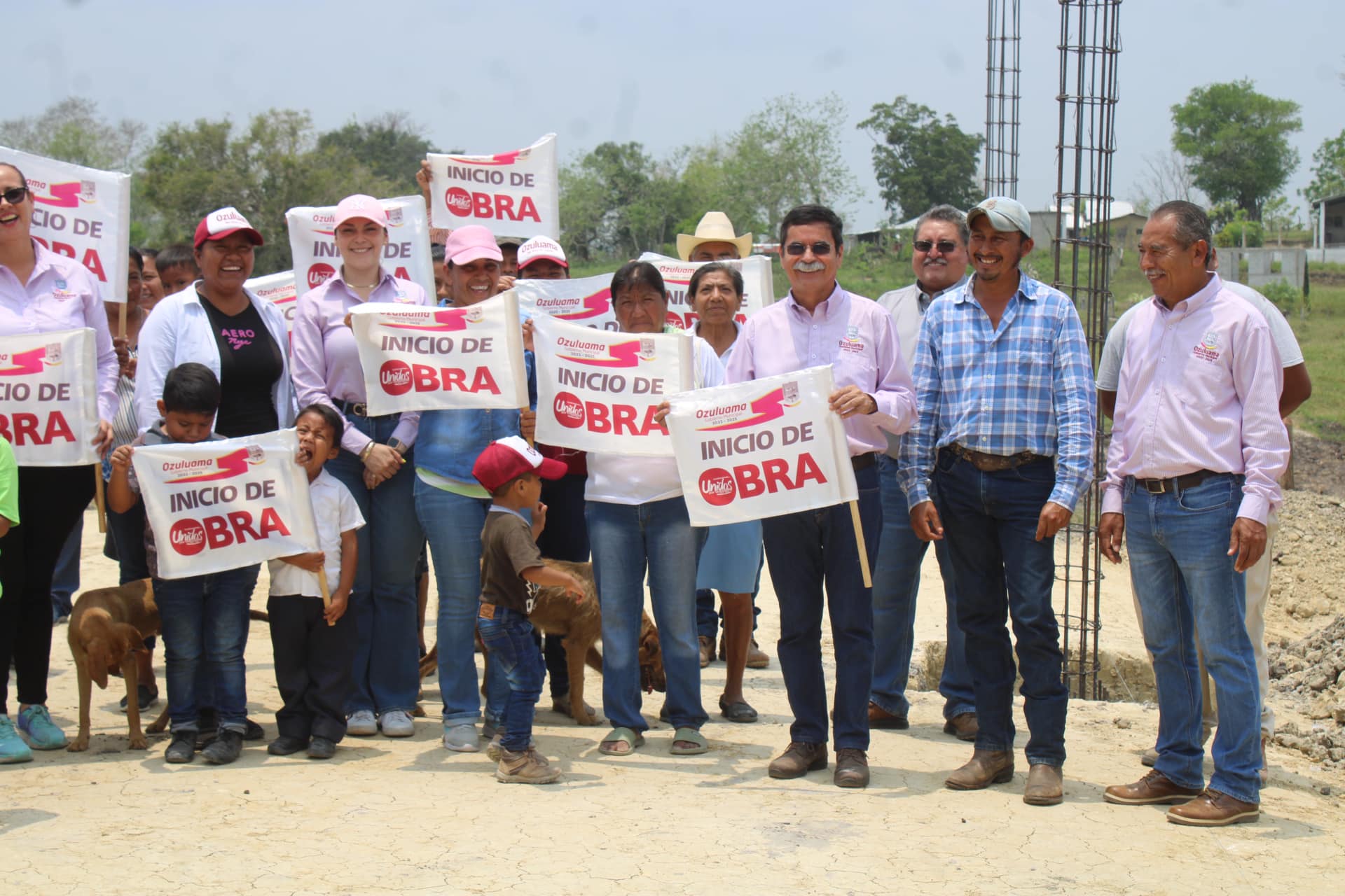 Ozuluama: Banderazo de la galera pública en Estribillo