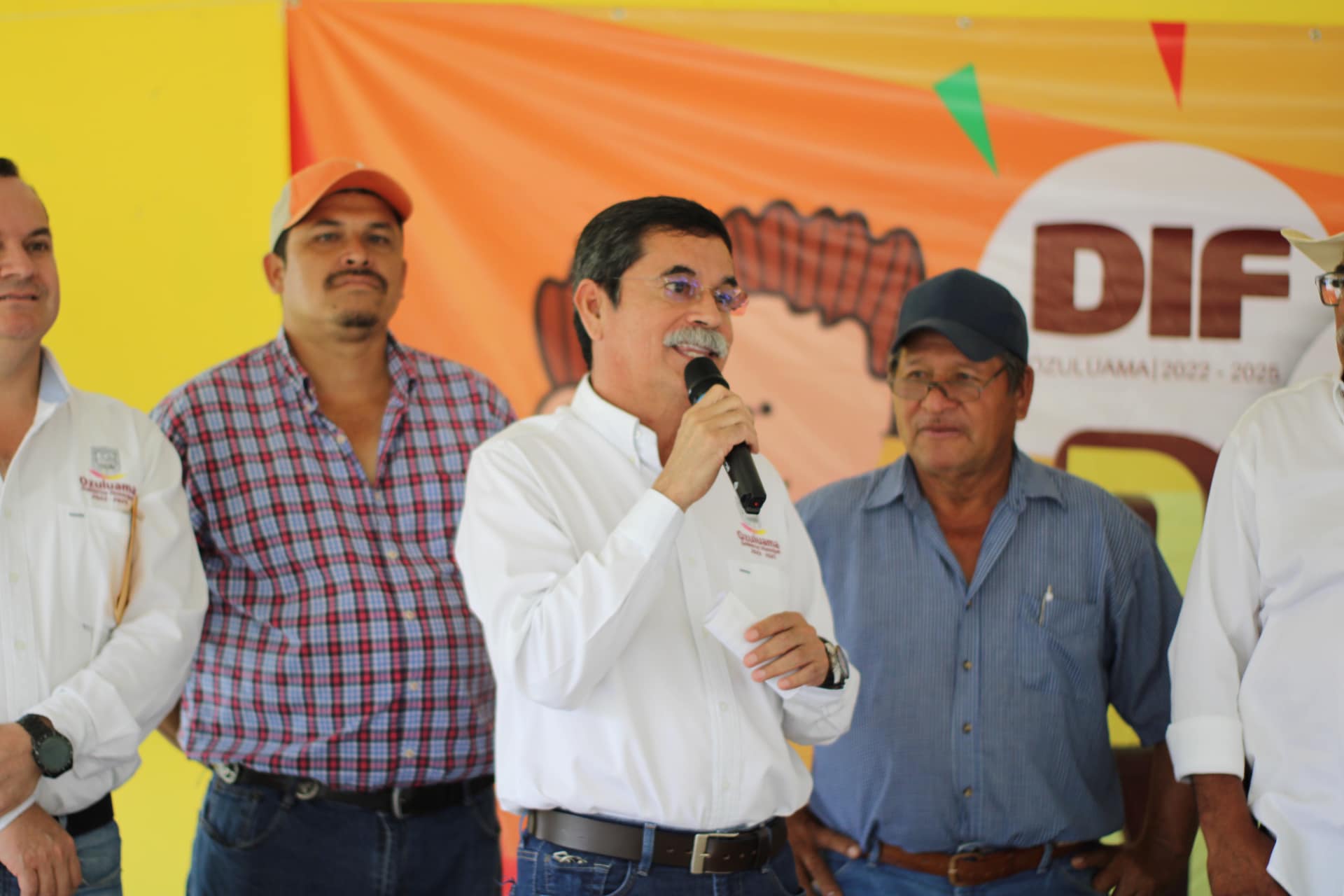 Ozuluama: Entrega de mil litros de diesel a la comunidad de La Mina