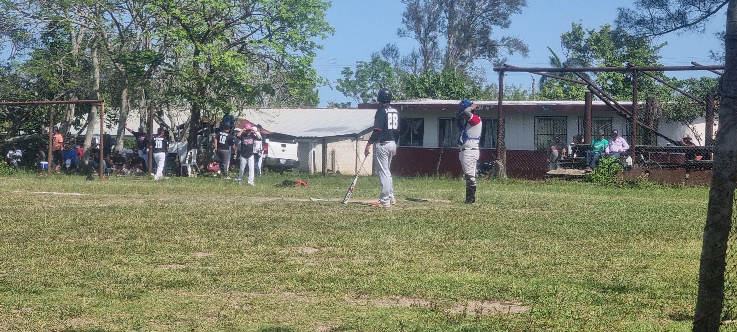 Ozuluama: Juego de béisbol en San Gregorio