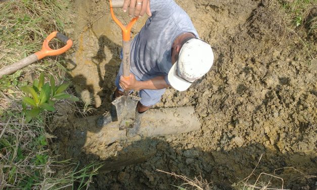 Ozuluama: Reparación del conducto al río de terreno al rebombeo