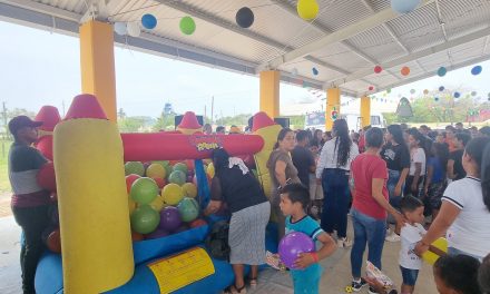 Ozuluama: Festejo del día del niño y la niña en Cucharas