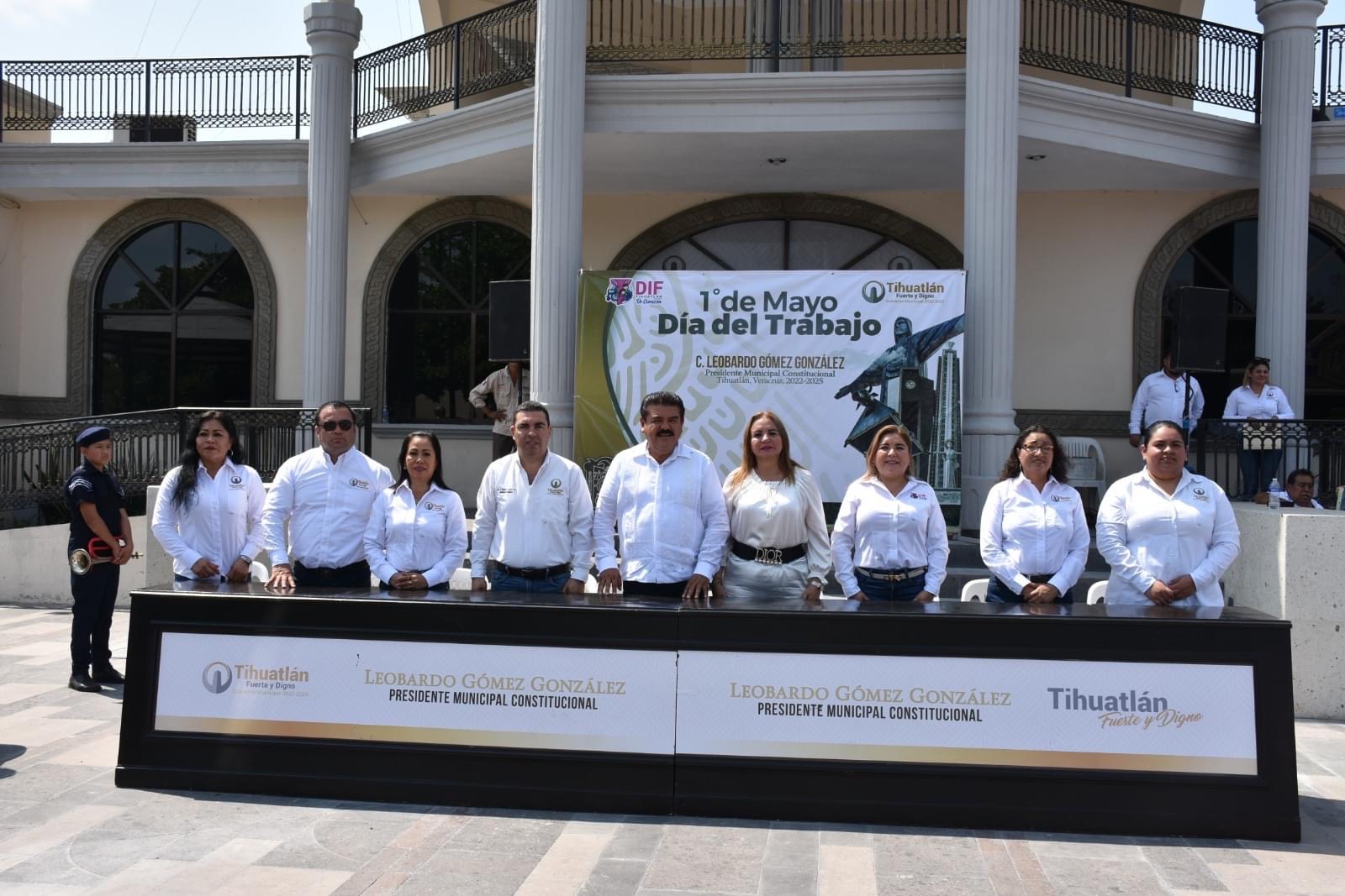 Tihuatlan: desfile por el 110 Aniversario del Día del Trabajo