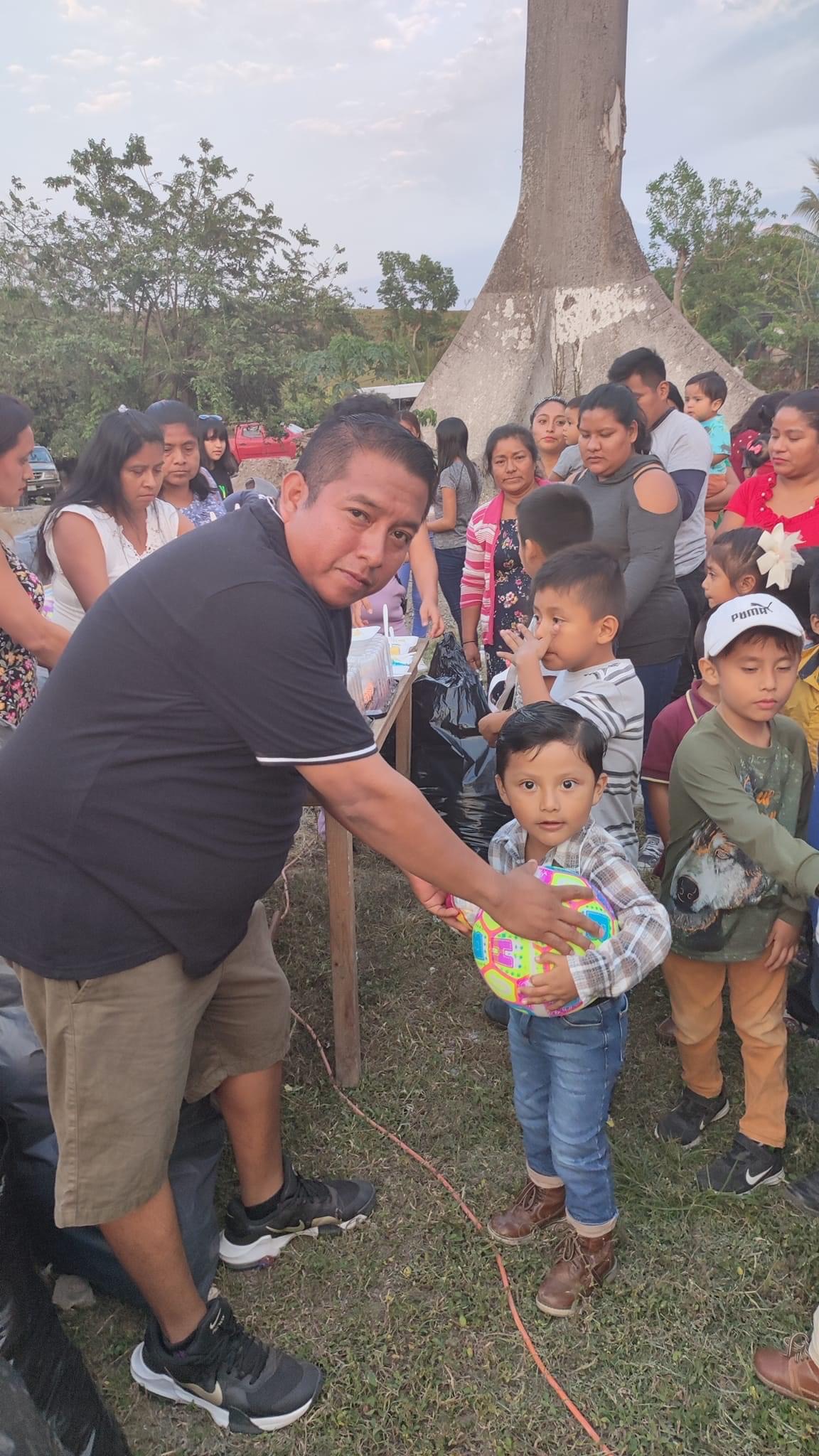 Cazones: Grandes momentos de alegría y diversión se llevaron los niños