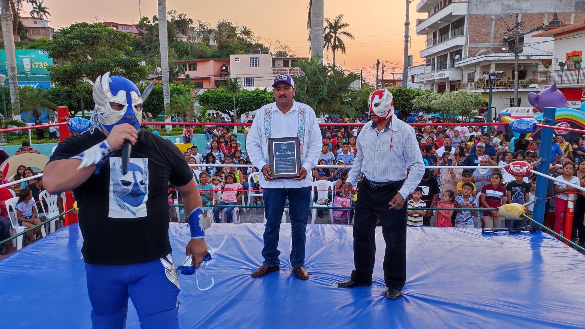 Cazones: «Festival del Día del niño «