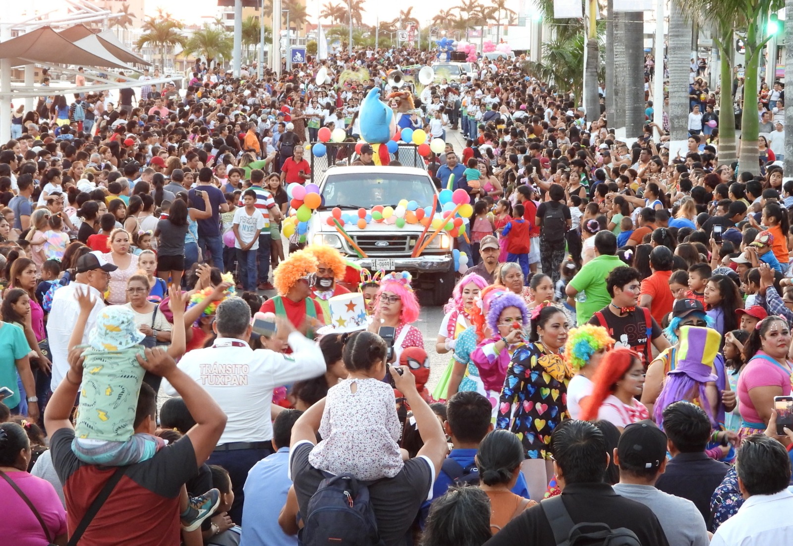 Tuxpan: Impresionante e inolvidable festejo del Día del Niño