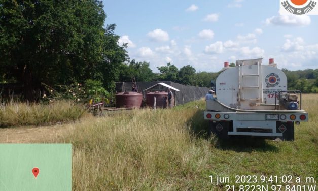 Ozuluama: Sigue el apoyo del gobierno con pipas de agua