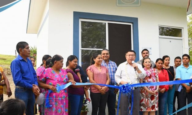 Tantoyuca: Alcalde JGA sigue con entrega de más obras de beneficio social