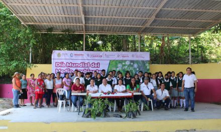 Telesecundaria “Felipe Carrillo Puerto” conmemora el medio ambiente en Coatzintla