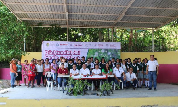 Telesecundaria “Felipe Carrillo Puerto” conmemora el medio ambiente en Coatzintla