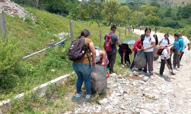 Tlachichilco: Descacharrización masiva