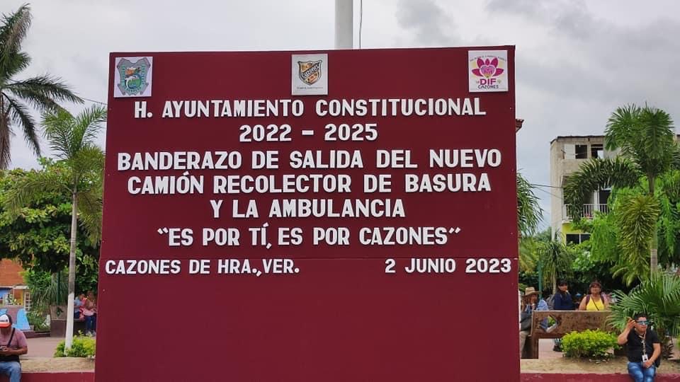 Cazones: Se realizó la entrega al Municipio el Nuevo Camión Recolector de Basura y la Ambulancia