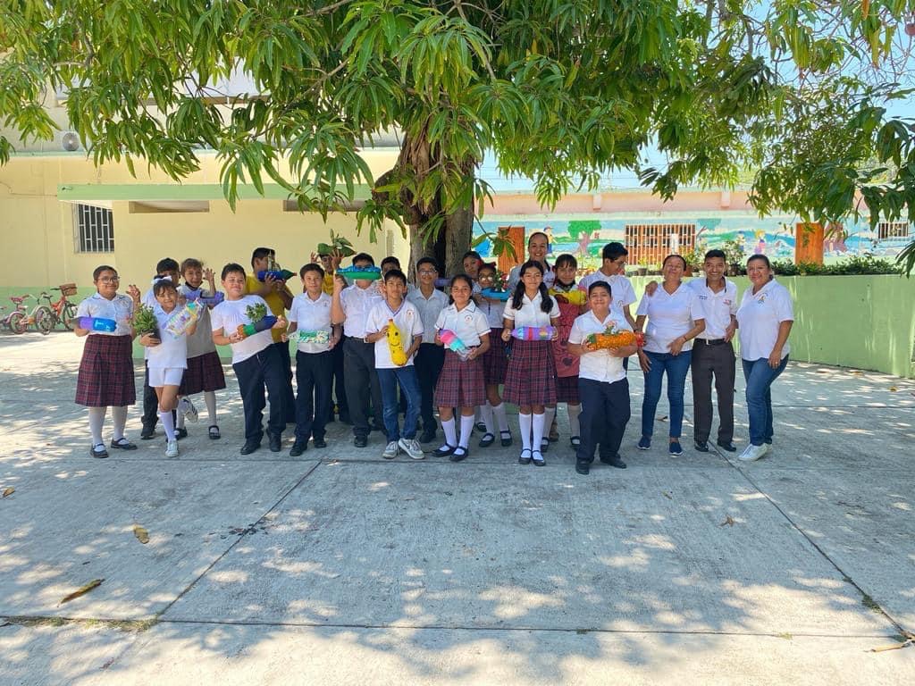 Tecolutla: Taller de reciclaje