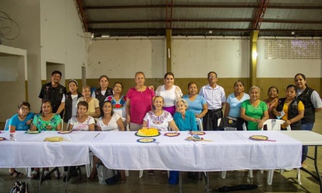 Chontla: Featejamos a las cumpleañeras del grupo INAPAM
