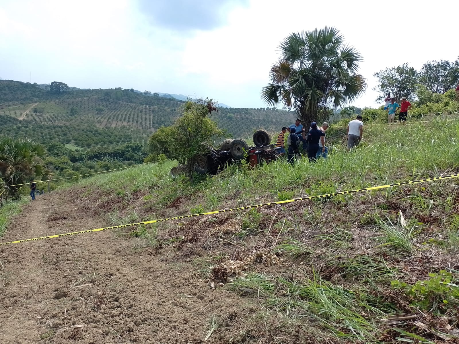Luto en comunidad rural: Tractor aplasta a trabajador agrícola en Castillo de Teayo