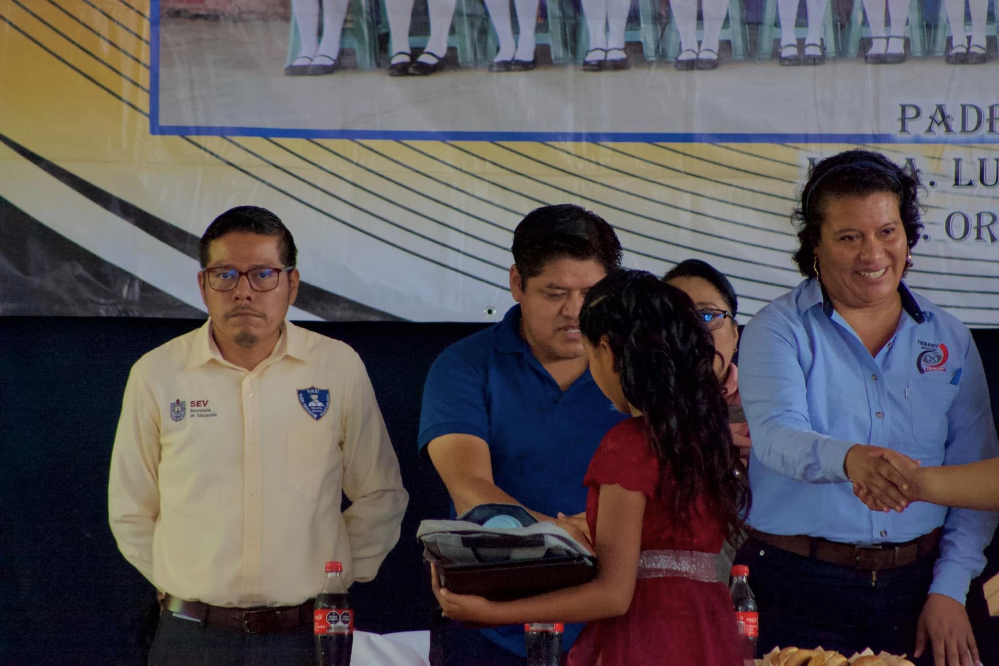 Mecatlán: Clausura de Ciclo Escolar de la Escuela Primaria Estatal José Maria Morelos y Pavón