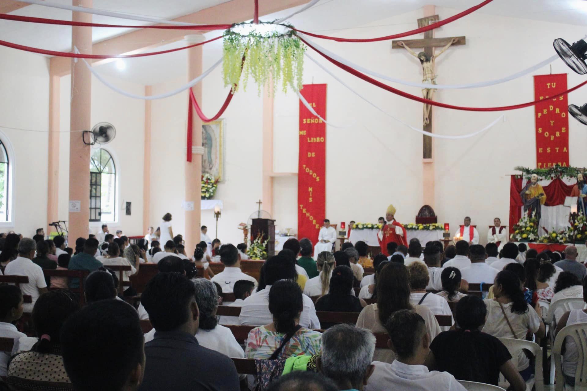 Ozuluama: Misa en honor a San Pedro y San Pablo en la parroquia de Cucharas