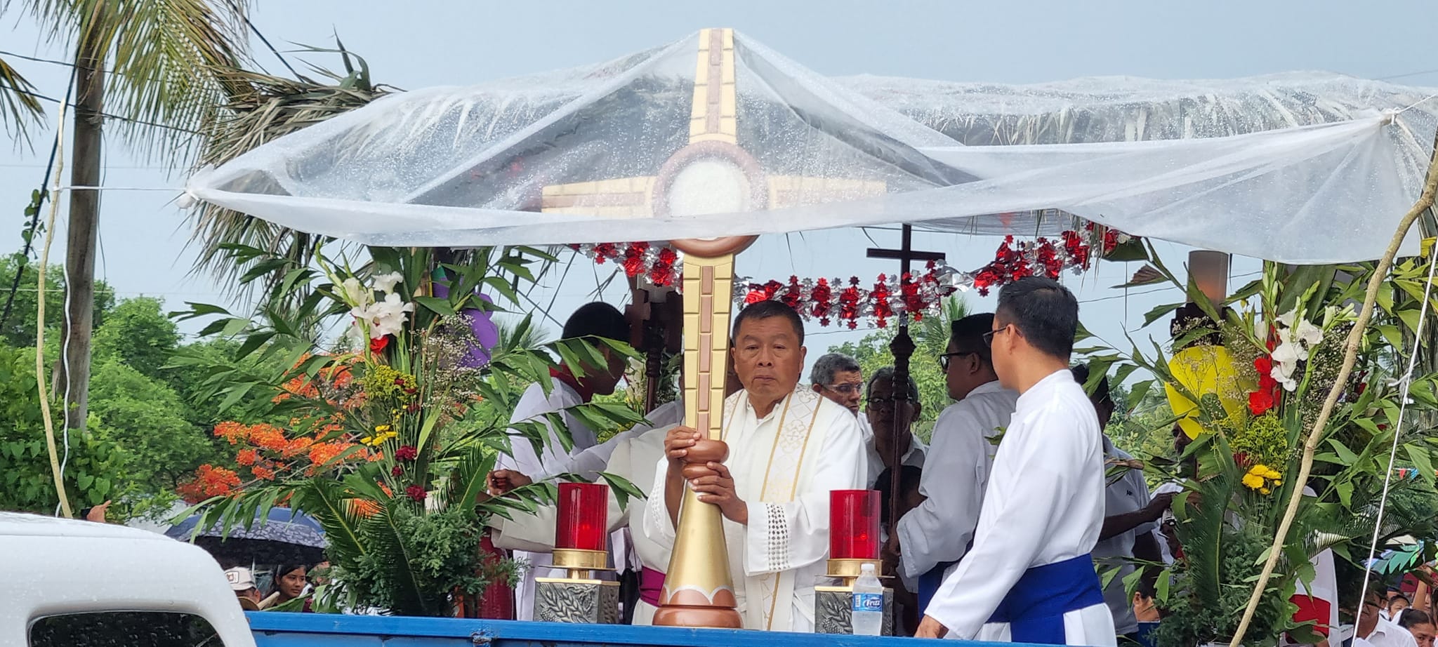 Ozuluama: Procesión del santísimo en Cucharas