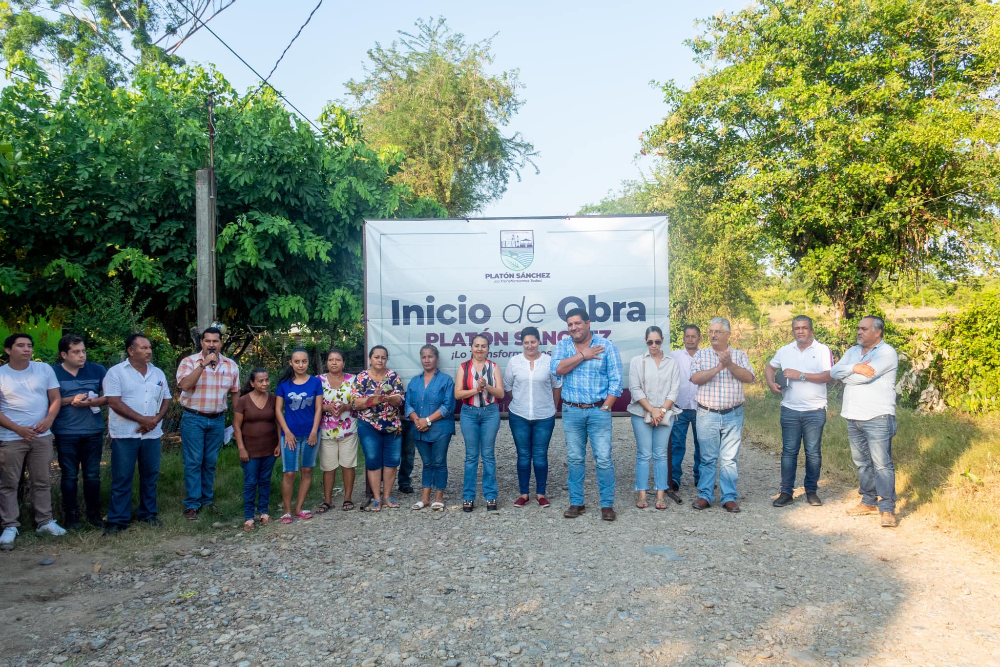 Platón Sánchez: Consolidación de la infraestructura vial en la colonia Rivera Méndez en Platón Sánchez