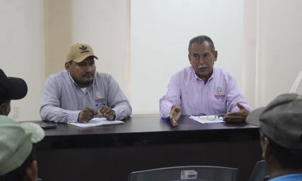 Ozuluama: Reunión con albañiles