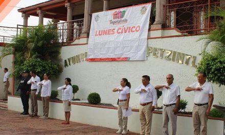 Tepetzintla: Lunes cívico