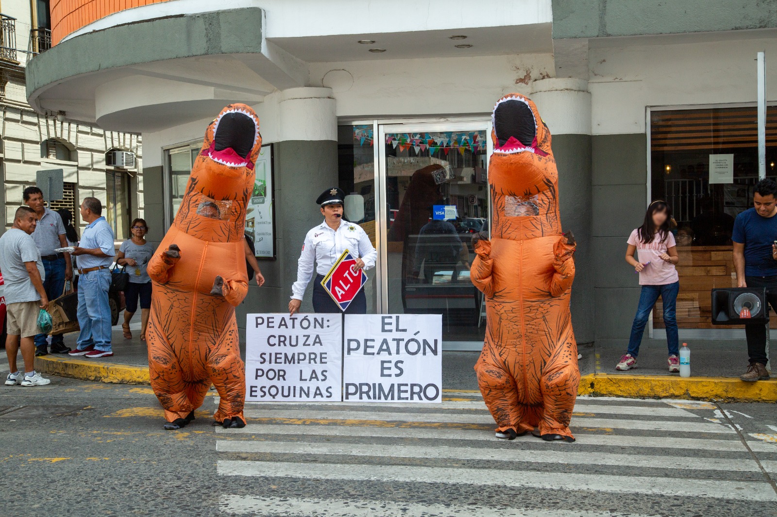 Tuxpan: Con actividades para crear conciencia ciudadana, conmemoran el Día del Peatón 