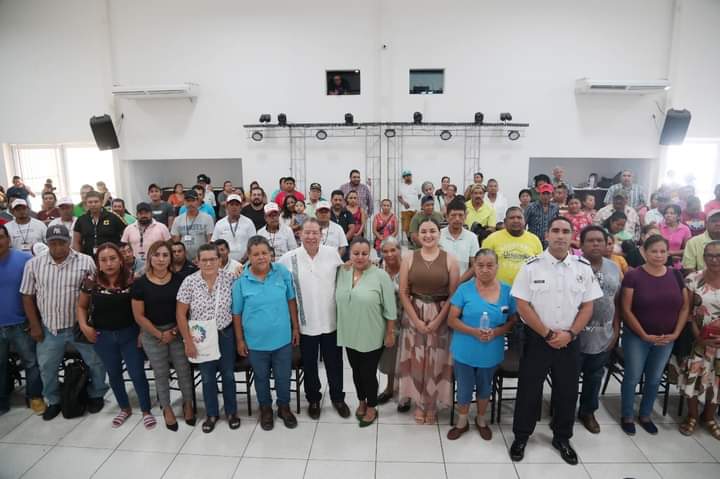 Policías rurales de Tuxpan recibieron apoyos alimentarios de parte del DIF y Ayuntamiento